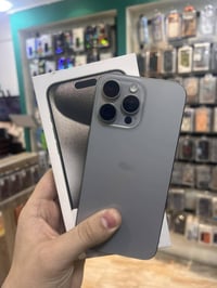 ١٥ برو ماكس • ٢٥٦ • مفتوح جديد