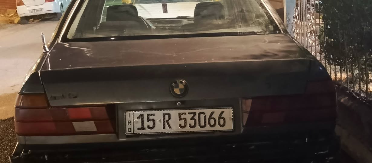 سياره (BMW )بي ام للبيع
ادموديل 1991
اللون رصاصي فيلي
735 مفتوح مو مسكر
السياره نظيفه مثل ما واضح 
كلش وباتريك ونوزلات جدد 
هزه جديده
صار يومين من مسويلهه هزه
وسنويه جديده
السعر 33 وبينه مجال حك الجيه 
موجوده السياره ببغداد
للتواصل عبر الرقم
***********
ومتوفر واتساب
