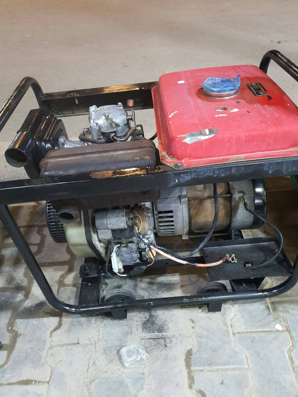 بضاعة جديدة باله متوفر لدى مجمع الكرار 
#متوفر #مولدات كاما وكاتم وبانزين 

موقعنا الزبيدية شارع 20 مجمع الكرار 
للاثاث المنزلية المستخدمة
للاستفسار الاتصال 
***********
***********
