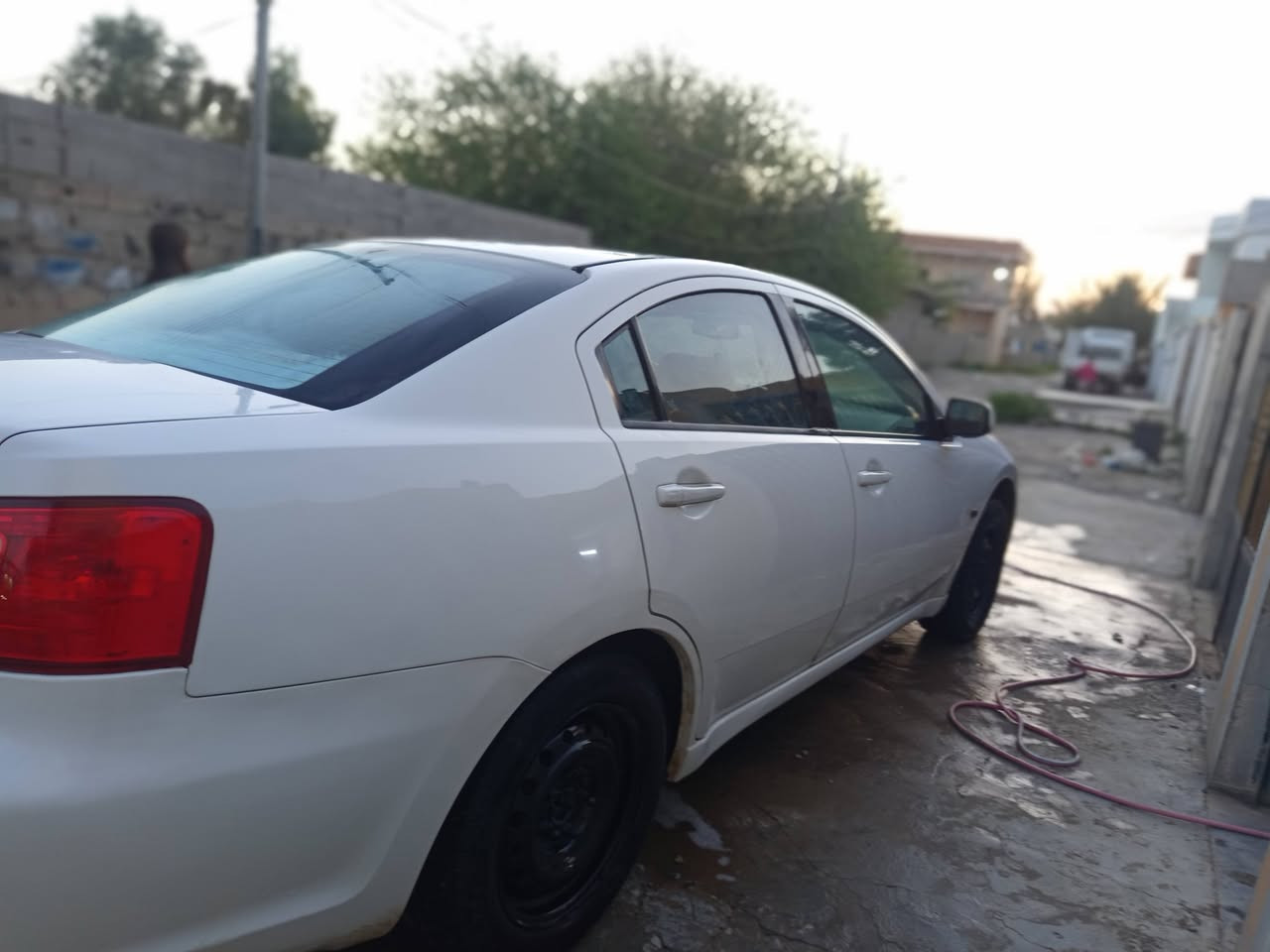 سڵاوی خواتان لێوێت لانسەر قرش بۆفرۆ شتن مۆدێل 11 کێڕ مەکینەی بەشترت چوار تایەی تازە لەژێرایە تەبریت ساردو گەرم سەیارە کە فول فول سلایت چوار جام کارەبا سەیارەکە سەنەویەو شوێن کەلار ژم *********** نرخ 55 معمەلە موشتەری نیت بێزار مان مەکە
