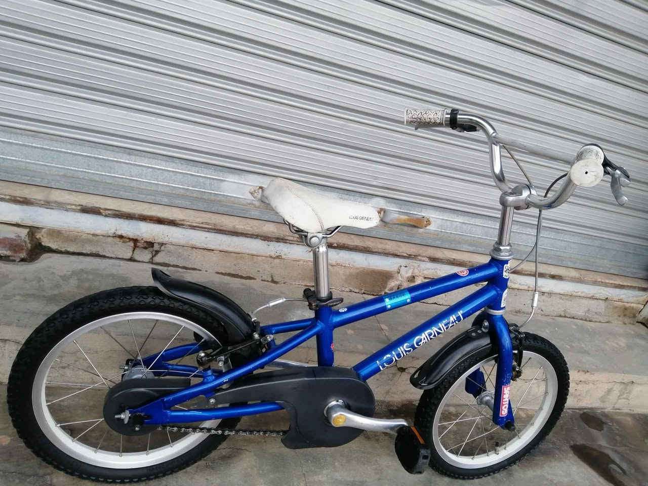 سلام عليكم
وصول وجبة جديدة
بايسكل للبيع باله كندي حجم 16 اطفالي كيمو جبلي كامل المنيوم ماركة لويس كندي اصل سوبر لوك بالكارتون نظافة100%

عنوان محل :كركوك حرية _مقابل تكية و جامع شيخ محمد _يم ملعب دولي شورجة.
رقم موبايل :***********
