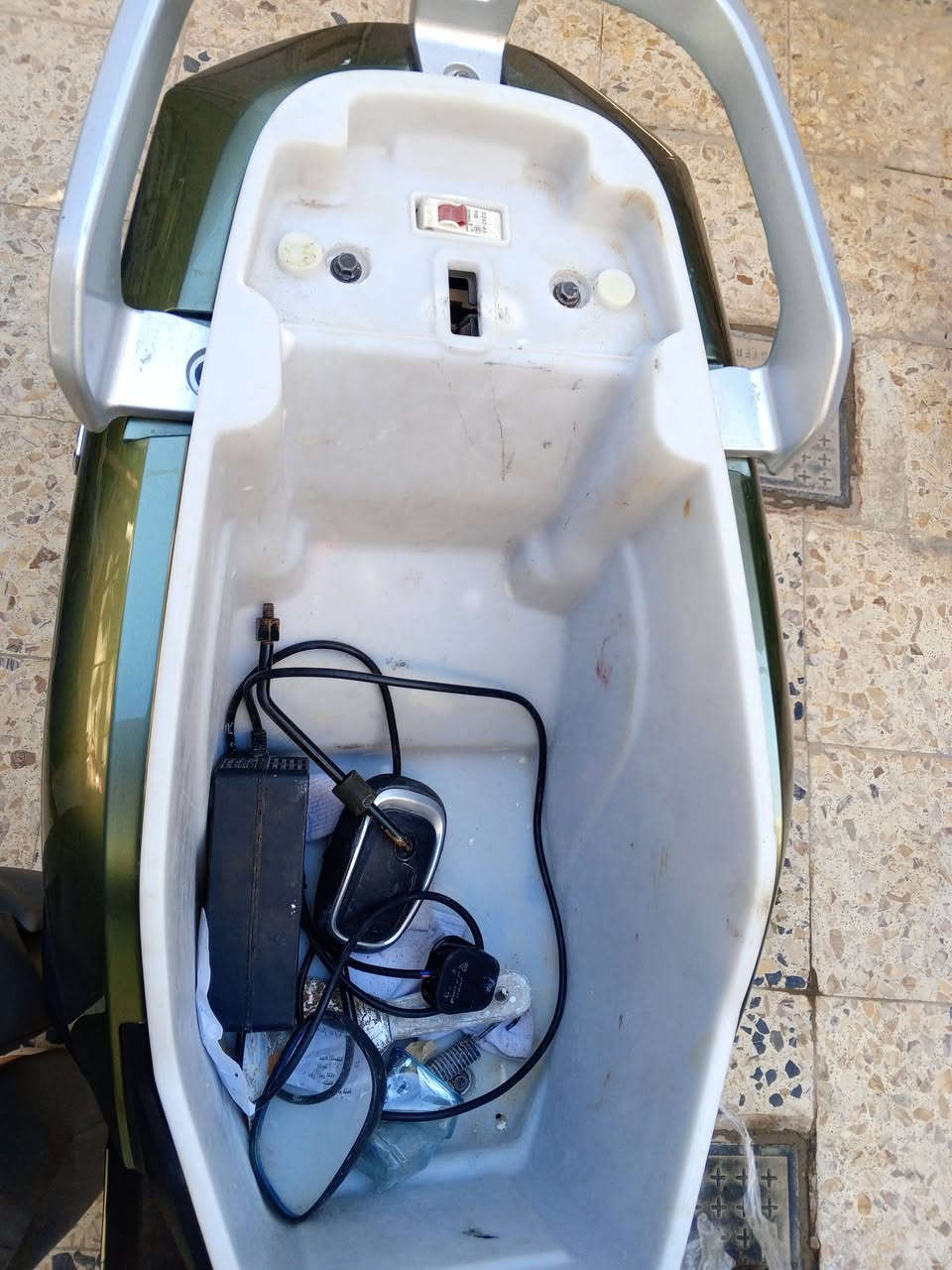 سلام عليكم مكلف ب النشر دراجه شحن للبيع السعر خاص الرقم  ***********مكان بصره ابو  تفاصيل خاص
