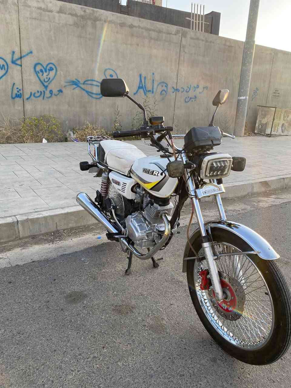 بۆ فرۆشتن مۆدیل 2024جۆر تایگه‌ر گیرو مه‌كینه‌ به‌شه‌رت مه‌كینه‌ كه‌پس برغی لێ بانادراوا كاراباهی هه‌موو به‌شه‌رت هه‌موو شتی له‌سه‌ر تاقی بیلاد ماوه‌ تایه‌و ویل هه‌موو بیلاد مانه‌فیست ئاسلی له‌گه‌له‌ به‌شه‌رت دای فرۆشم ماتۆریك خاوین به‌قه‌واتا مالی دۆسته‌ شوین هه‌ولیر نرخی420كه‌میك مجال ژ:م***********
