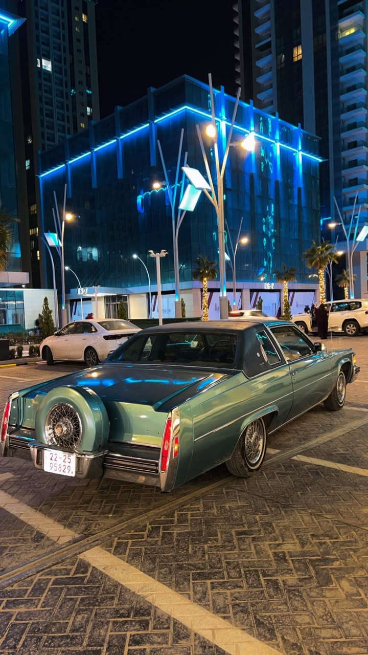 Cadilac deveile cope 1979 V8 4.2L 
گێر و مەکینە بیلدی هەموو شتی بیلادی خویتی بێ کێشە یە هەموو شتەک ئیش دەکا 
گیر و محرک بیلادی کل شی بیلادی اشتغل 
مرقم اربیل  سعر ١٣٩٠٠
*********** أربيل, العراق
