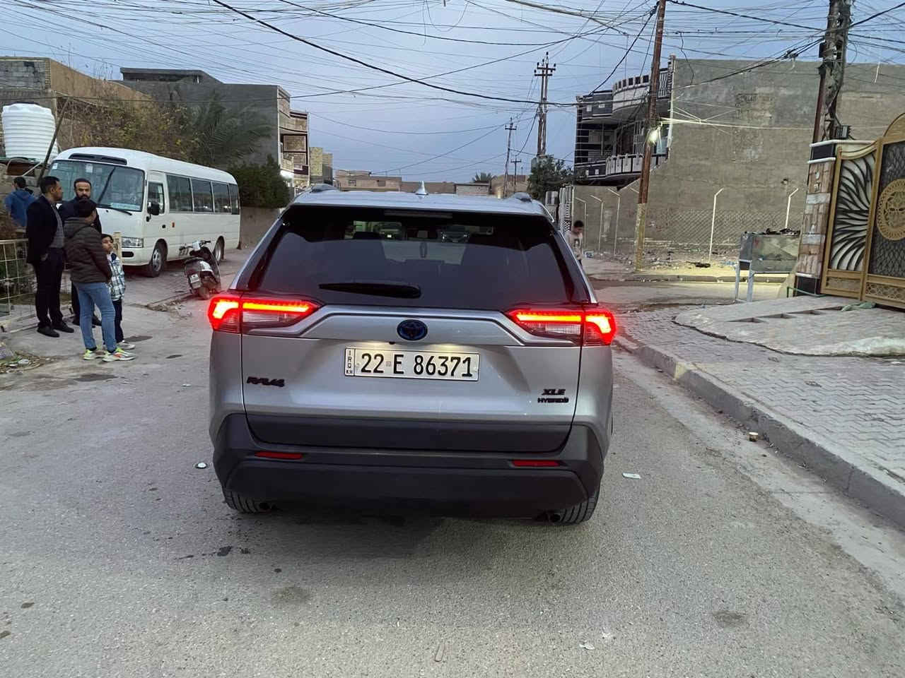السلام عليكم راف فور هايبرد 21حادث بس دعاميه فقط بدون دواخل رقم اربيل بسمي سياره جديد مكينه كير حداديه تخم تاير تبريد كل كفاله شرط مكان السياره بغداد السعر 225وبيها مجال مكان السياره بغداد *********** واتساب
