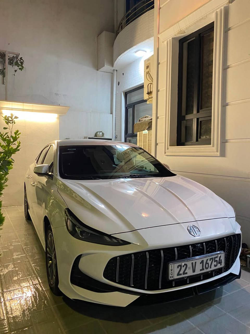 ئێمجی جیتی مۆدیل ٢٠٢٥ رەنگ سپی سەیارەکە بۆیاغی نیە ساردەکوتی نیە تەزرەی نیە هیچ هیچی نیە سەیارەکە فول مواسەفاتە تەنها سلایت نیە ٢٦٠٠٠ هەزار رۆیشتیە 
رەقەم تەلەفۆن:***********
شوێن:سۆران
نرخ:١١٤$ مرغصور, أربيل
