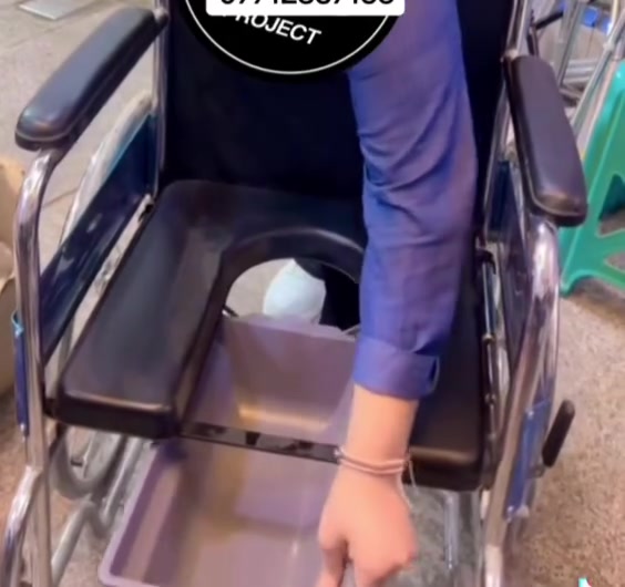 استخدام قليل جدا
العربانه 120 الف 
الكرسي ب 300 الف


**إذا كنت صاحب هذا الإعلان وتريد حذفه لأي سبب، رجاءا أرسل رسالة إلى الدعم الفني**