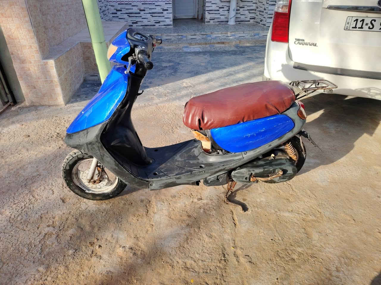 السلام عليكم
دراجه منغولي 60
نظافه شوفت عينك
كهربائيات شغاله
سلف شغال عوزه باتري
هندر واحد نهضه خير من الله
السعر 250 وبيهه مجال
للأستفسار وتساب فقط
***********
