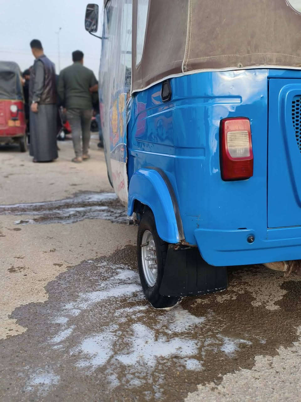 سلام عليكم.......
تكتك البيع 22شهر8......... 

كفاله عامه كشر ومكينه رقم واسط مكان ذي قار قلعه سكر ***********
