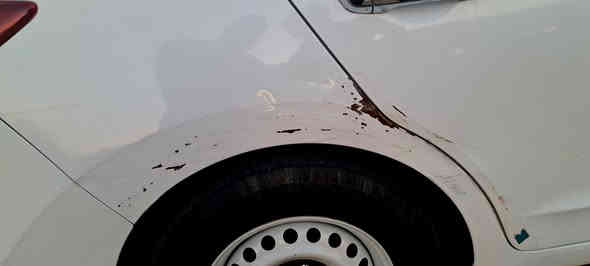 السلام عليكم
للبيع هونداي النترا 2017 خليجي 1600 دوش اقتصادية
رقم بغداد بسمي
ماشيه 70 الف 
بيهى طخه بل جاملغ الخلفي عكس السايق موضحه بل صوره 
اشاير مري
تخم تاير جديد
تبريد قطعتين 
شاشة +كامرة  
كير ومحرك كفالة عامة
السعر 135،،،، مكاني بغداد مدينت الصدر  ممتواجد عل فيس هاذ رقمي ***********
