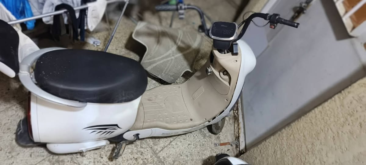 السلام عليكم دراجة شحن حجم 14 خمسة بطاريات للبيع
السعر : 50 الف 

السبب / بطارياتها الـ٥ منتهيات

واتساب / ***********
