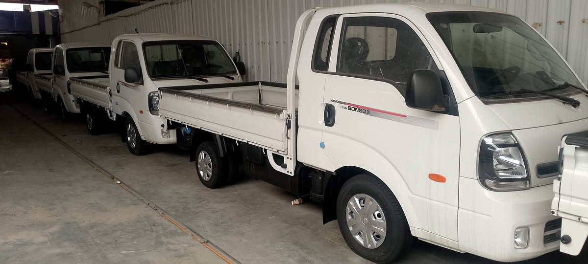 سلام عليكم سيارات للبيع دبل قماره 2700موديل 26زيرو واكو دبل قماره واكو قماره وربع مسكرات زيرو للبيع المكان بغداد معارض الحبيبيه استفسار على هاذا الرقم ***********
