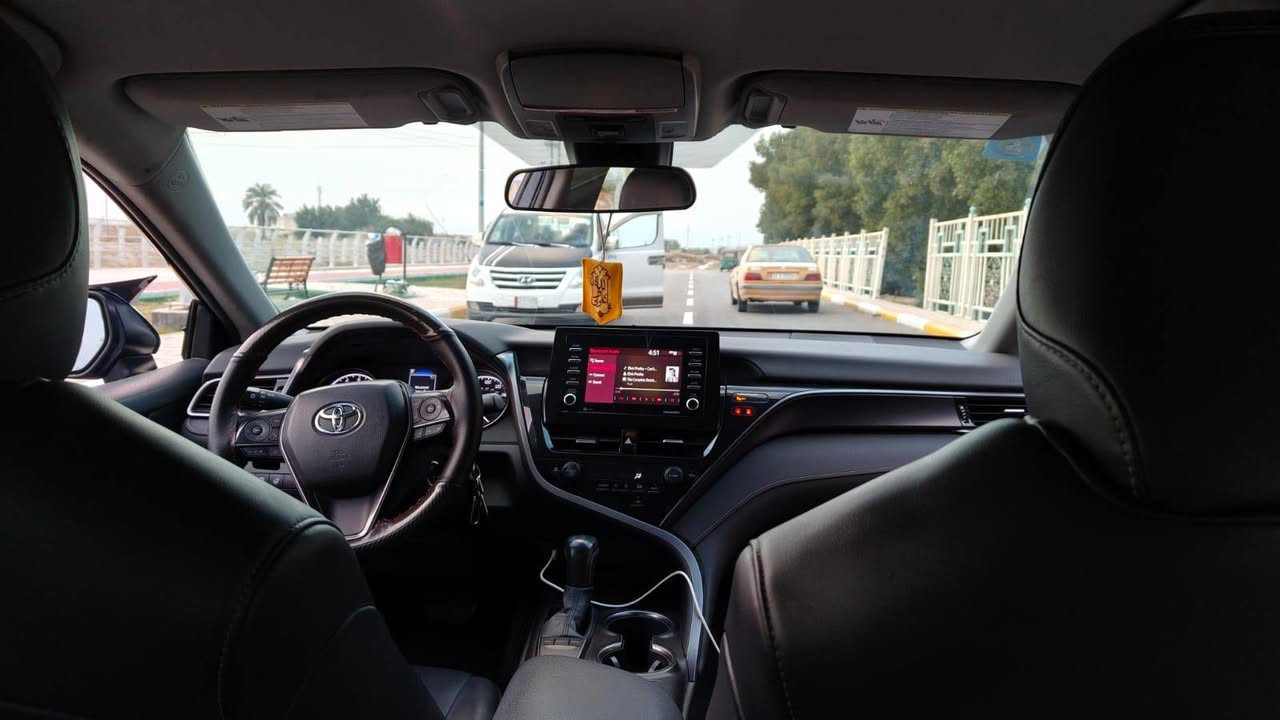 سياره للبيع
النوع كامري 
رقم بغداد
ماشيه 22 كم 
الموديل 23
المكينه 2500
معروفه مواصفات SE
وصور الحادث مرفوق بلمنشور
للإستفسار ***********
