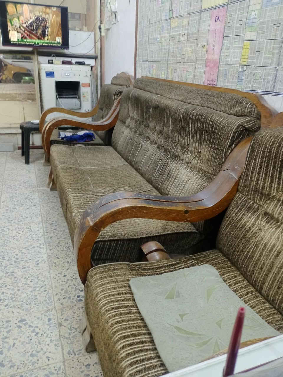 تخم 10مقاعدنظيف ب100عنوانه الحسينية


**إذا كنت صاحب هذا الإعلان وتريد حذفه لأي سبب، رجاءا أرسل رسالة إلى الدعم الفني**