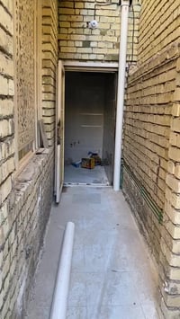 خلف العاب النوارس • ٥٠م • بناء حديث