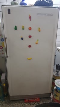 ثلاجة أمريكية • موديل ثمانينات • حجم كبير