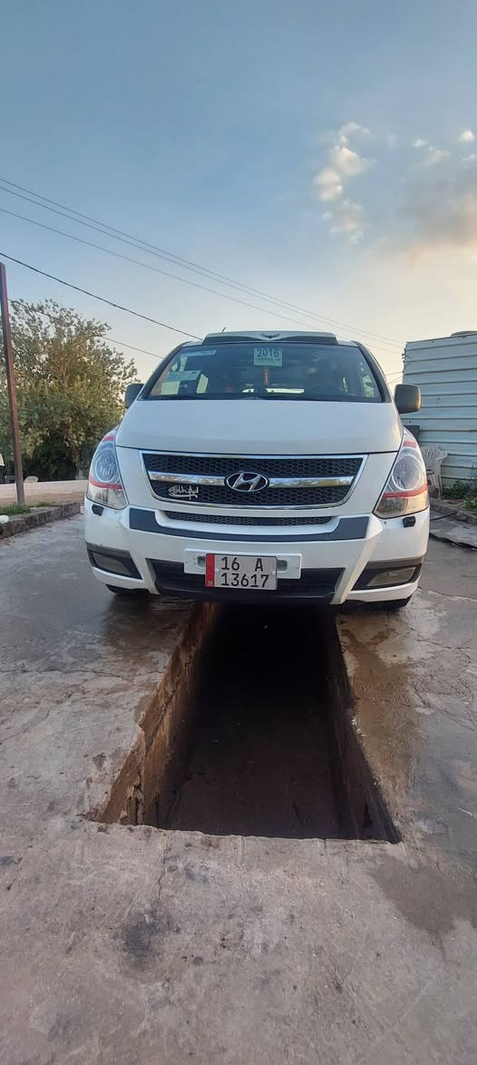 سلام عليكم ستاركس موديل 2015 مكينه جديده سياره جاهزه بيهه صبغ بل جاملغ الخلفي شي بصيط العنوان واسط الصويره السعر 180 الهاتف ***********
