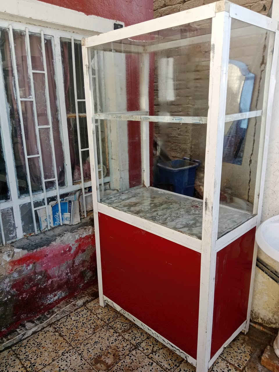 السلام عليكم جمخانه للبيع نظيفه عنوان احله نادر ،***********
