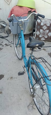 سلام  بايسكل للبيع نضيف باله حجم 26  90 وبي مجال قليل  للتواصل  075169...