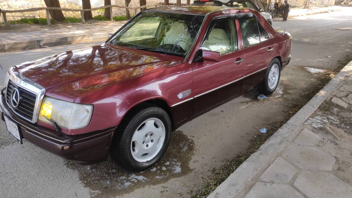 مارسدس 87 للبيع اومراوس سعر 58اوبيهة مجال قليل مكنة اوكير اوحداية أو تخم تايرات من الله سيارة جاهرة أو مكفولة مصبوغ الجمالية فقط سنوية 26 مشروع وطني مكاني ابو صخير نجف رقم موبايل *********** النجف, العراق
