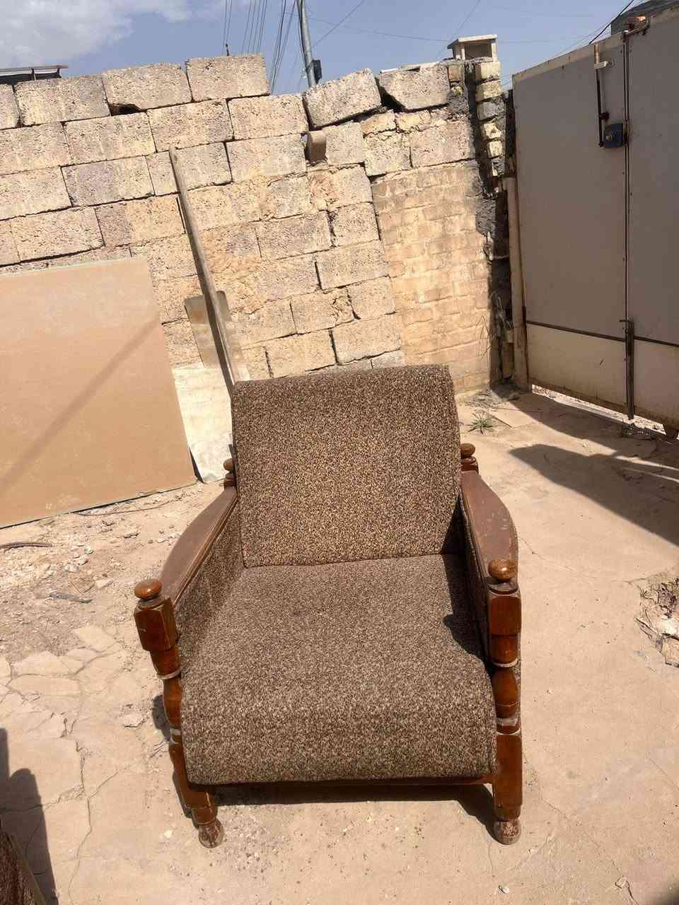 اثاث بيت مستعمل للبيع
التخم نظيف مستعمل بي شك بسيط مثل ممصور رايدته100 
والميز الوسطي ب 20 الف 
والطبلات 20 الف 
ميز التلفزيون جديد زجاج وخشب 75 الف
 مابي مجال  
المراسله على الخاص


**إذا كنت صاحب هذا الإعلان وتريد حذفه لأي سبب، رجاءا أرسل رسالة إلى الدعم الفني**