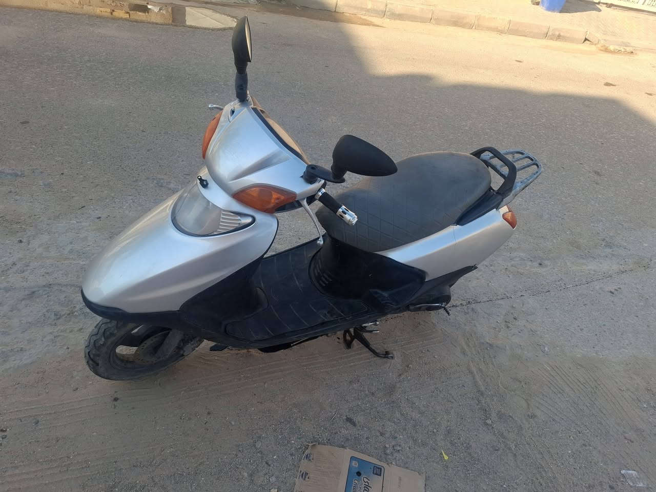 سبيسي ياباني شغاله نظيفه سلف وهندر وكهربائيات السعر ٤٥٠وبيها مجال الاتصال على الرقم ***********
