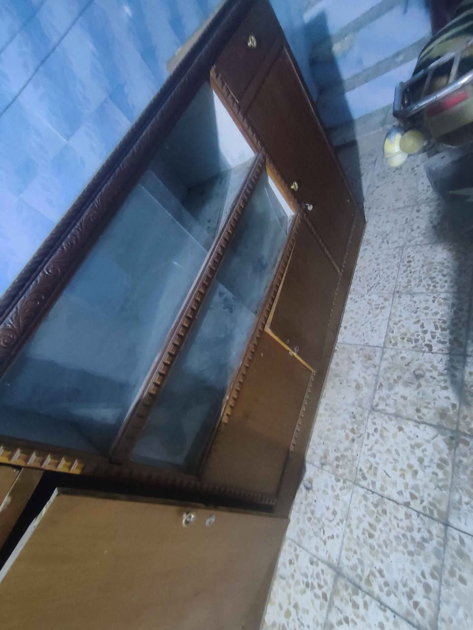 بوفيه نضيفه والبيبان كلشي مابيهن وبيهن مجال 
عنواني ميسان حي الوحده Singapore


**إذا كنت صاحب هذا الإعلان وتريد حذفه لأي سبب، رجاءا أرسل رسالة إلى الدعم الفني**