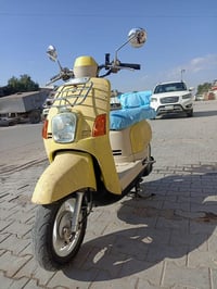 دراجه بوليس للبيع دراجه حلوه بس كابريتر مالتهه تجاري الباقي كلهه بلادي...