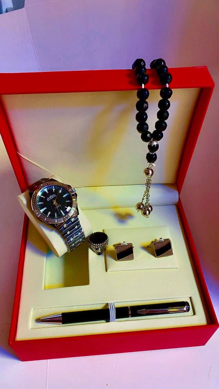 سيت كامل ساعه وسبحه ومحبس وبروش مع العلبه هديه السعر مناسب جدا
للحجز والاستفسار مراسلة الصفحه


**إذا كنت صاحب هذا الإعلان وتريد حذفه لأي سبب، رجاءا أرسل رسالة إلى الدعم الفني**