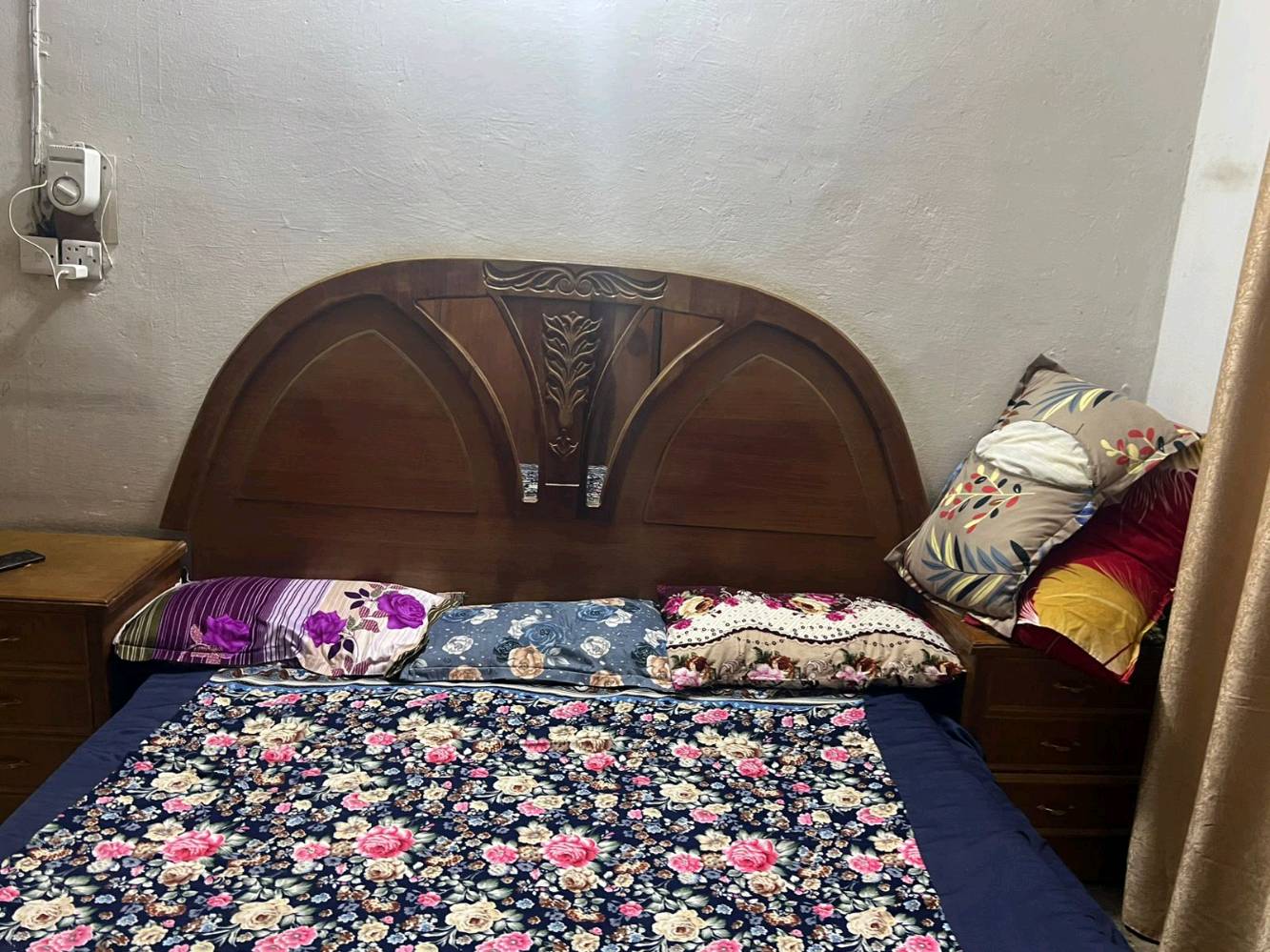 غرفة للبيع كامله
0771065320رقم الهاتف
السعر٦٠٠
