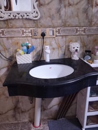 مغسلة مرمر • عرض٧٠ • مع خلاط