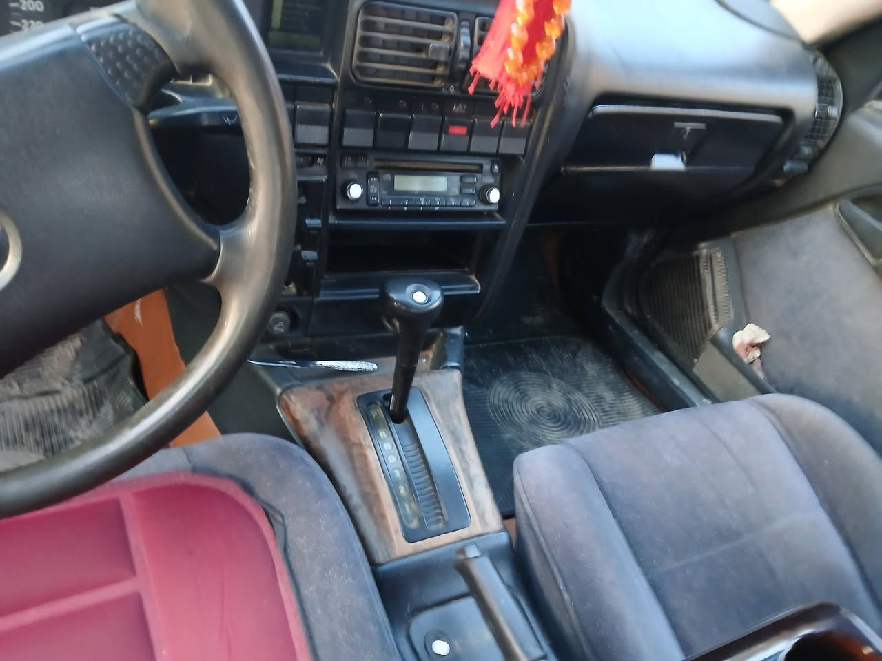 سلام عليكم  وبل للبيع مكاني فلوجه موديل ٩٣مكفوله سعر ٤٠ وبي مجال ***********ابو عماد
