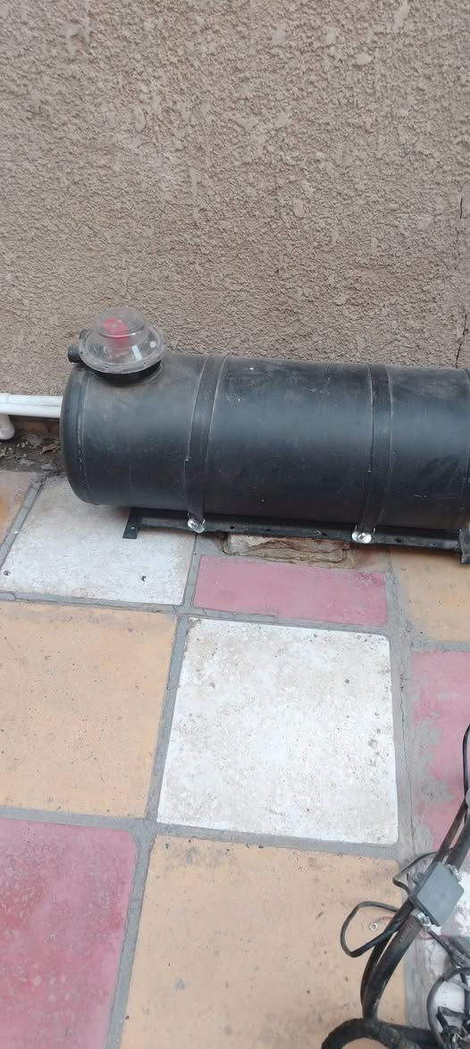 كامله ٤سلندر٦٠لتر للبيع كامله..مكاني حله..جيب وشد اي نقص مابيه.. السعر ٣٠٠ وبيه مجال.. رقم.. ***********///***********
