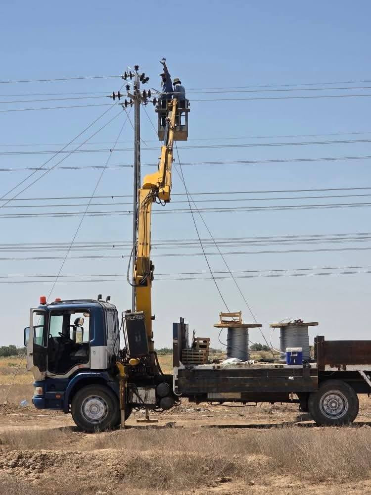 كرين سكانيا موديل 2001 رقم دولي الجديد بأسمي بلسنويه كرين جهاز ايفر 7 طن مكفول من الفطر والباج 3 سلايتات بدي طول 6 متر وربع بلاد السعر 3 شدات وبي مجال قليل مكان ميسان موبايل ***********
