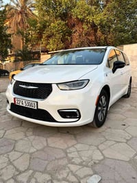 كرايسلر باسفيكا موديل 24  دخول جديد حادثه موضح في الصور   بنيد مبدل اص...