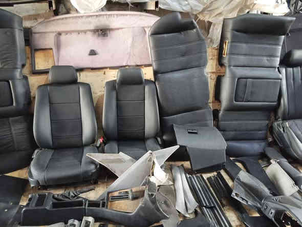 لسلام عليكم 
غرف 500 بدي قديم 

العنوان الحله الحي الصناعي الشارع العام 

***********
