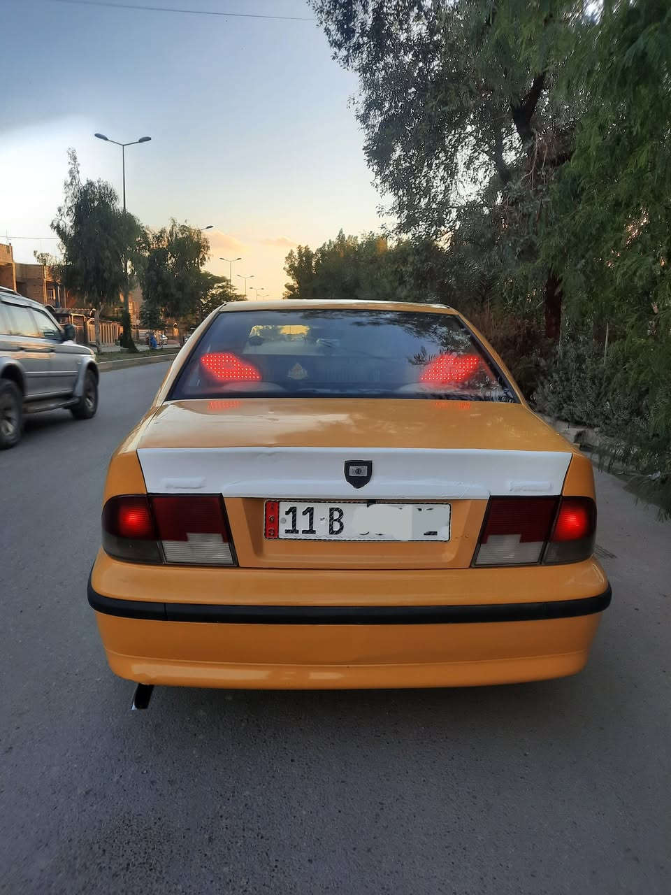 سمند للبيع موديل 2011 ناطقة رقم بغداد مشروع وطني مصغرة هيئة وغرامات سنوية ورقم وهزة جدد تحويل مباشر ثاني يوم محرك وكير مكفولات لاصرف ولا تبخير مكينة ناعمة ترايها كلش حلو صدر خلفي أمامي باتري جديد تبريد شغال شاشة كامرة تخم تاير نقشة وحدة مع السبير جدد السيارة جاهزة مابيها اي ضربه بيها رشات صبغ مكانات أثر شخوط والباقي شوف العين السعر ٣٩ مجالها جدا بسيط للشراي مكاني بغداد الاتصال على الرقم ***********
