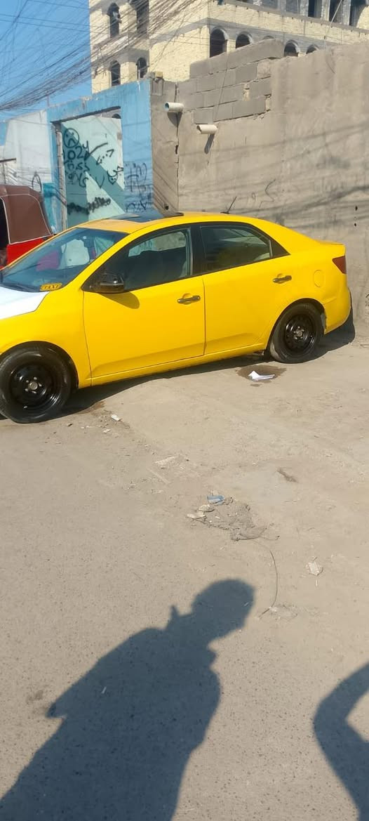 السلام عليكم فورتي مديل 2012 وراد امريكي رقم بغداد فول مواصفات حادثها جاملغ وبنيد محرك 2000 لسعر 85 مكانها بغداد مبايل ***********
