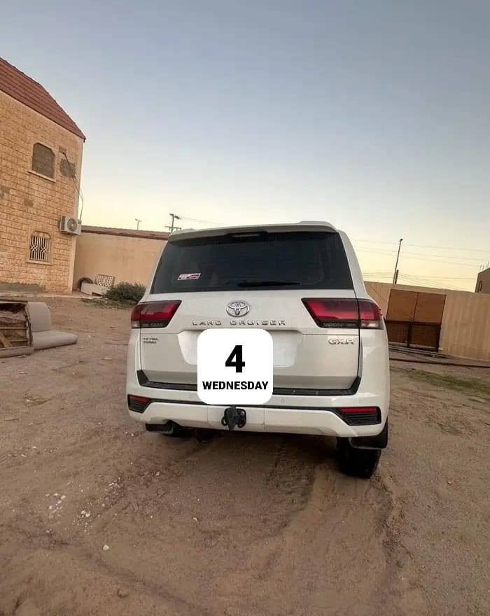 السلام عليكم ورحمه الله 🌹

للبيع تيوتا لاندكروزر ابيع على حادثها

المكينه كاز 

الشاصي سليم والمكينه شغاله والكير

السياره استعمال شخصي فقط سابقأ

موديل 2024اصل بلادي شركه عبد اللطيف

ماشيه 97000الف اصلها بلادي

السياره سابقأ كفاله عامه غراظها موجوده مازات والباب

السياره باسمي شخصي رقم اربيل جديد🚩

السياره تحويل مباشر سنويه وهزه جديد

السعر 📍(( 250$ ورقه  ) وبي مجال بسيط

ملاحظه:::# توصل اي محافظه تريدها 

حسب الاتفاق 
للاستفسار اكثر اتصال أو وتساب 

***********
