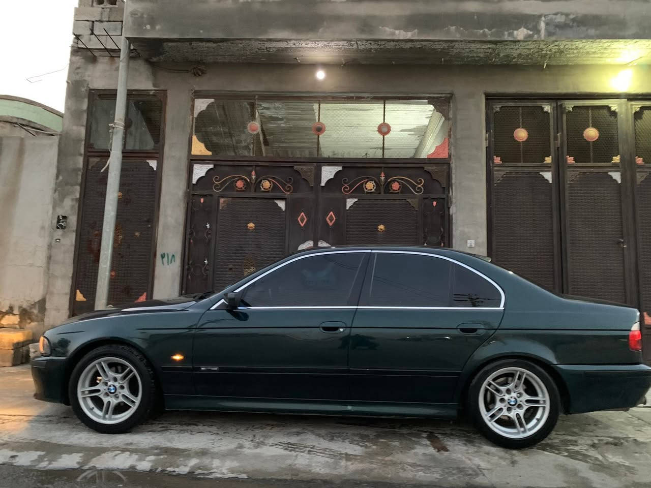سەرەتا بەناوی خوای گەورە

Bmw سەقەر 
مۆدێل ۱۹۹۸ 
حزام بۆیاخ 
بێ لێدران
مەکینە ٥۲۸ 
سێ گێر 
قەپات مواسەفات
(ئارمی هەولێره 
هەمان ڕەقەمی شانسی هەیە بەس هەدیەیە) بەشەرتی ئەوەی ماڵی مەدەنی نەبێ و دزیاری نەبێ 
( سعری ٥۲ گەڵا 
کاسکێتی مەکینەی تێکچوە پارەی مەکینەیەکت بۆ دەگێردرێتەوە لە سعرەکەی )


**إذا كنت صاحب هذا الإعلان وتريد حذفه لأي سبب، رجاءا أرسل رسالة إلى الدعم الفني**