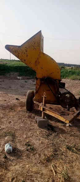 سلام عليكم 
كاروضه.للبيع نوع ذنون 
جاهزه للشغل مكان واسط 
***********/**/***********
