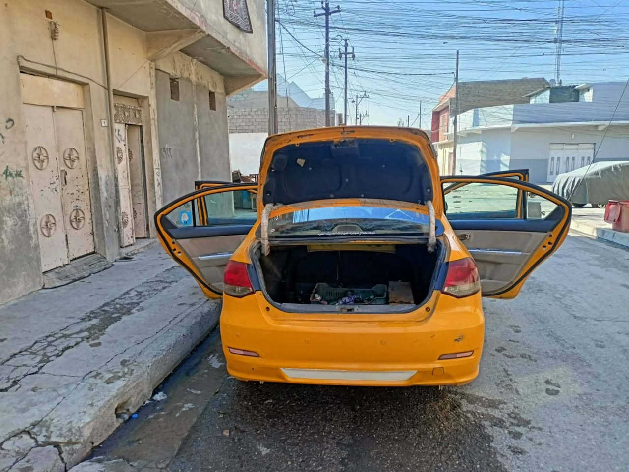 سلام عليكم سياره كريت ويل للبيع
موديل 2011 مكينه وكير شرط
هيئه وغرامات صفر
شرط الوكاله و تحويل اني الشرعي تتكاتب ويا الشرعي
السعر 50  وبيها مجال 
***********  خليل الشيت   مكلف بالنشر انتصل عل رقم  او راسل خليل شيت
