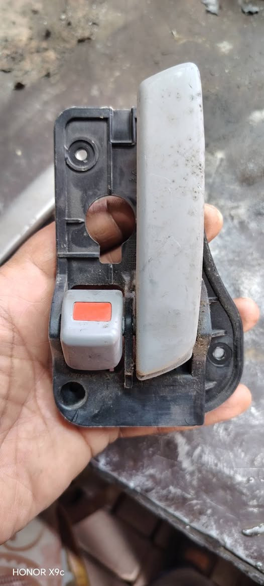 كيا كارنز
توصيل لجميع المحافظات 
*********** واتساب
