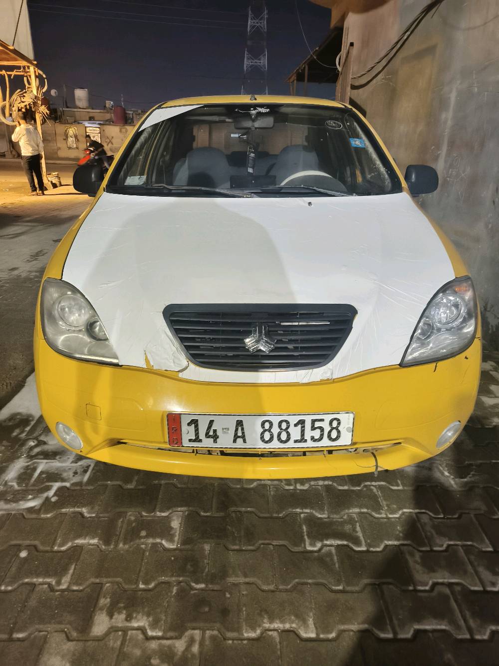 السلام عليكم طيبه موديل2017 رقم بصرة انكليزي سنوية لل 27 السياره بيها جاملغات اماميه مبدلات بدون حادث وخيط بخار توه بادي ماتنقص السياره تخم تاير جديد دينمو جديد قوايش جدد بلكات جدد فيت بم جديد عوزها شوي ترتيب السعر 36 ورقة وبيها مجال قليل ابيع شرط التحويل راعيها يريد تحويل عنواني بصرة تنومه للاستفسار ***********