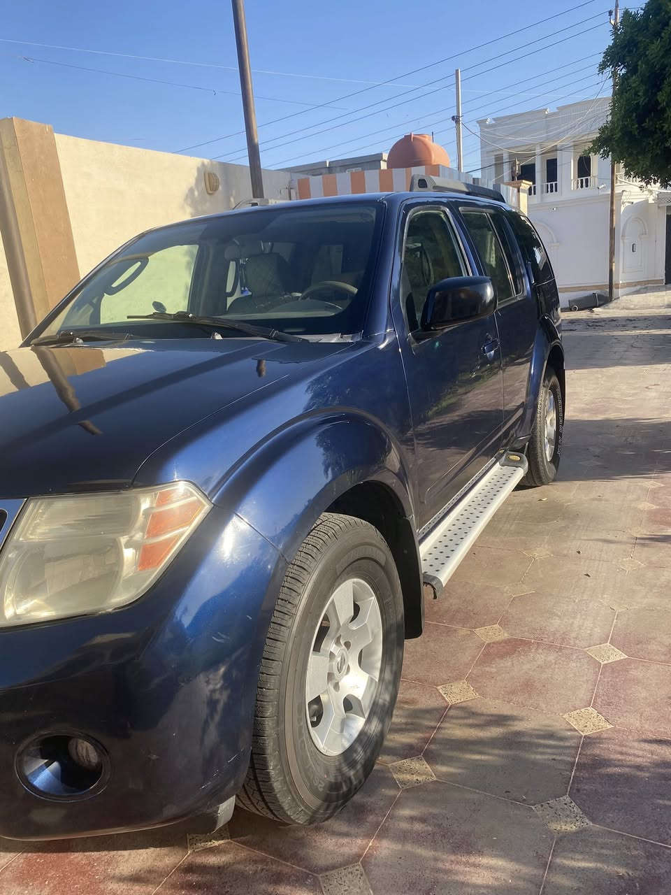 بافندر امريكي ٢٠٠٨ مصبوغه حزام جماليه سياره جديده من كل شي ورقم مميز سعرها ٩٥ يرهم مراوس موبايل ***********
