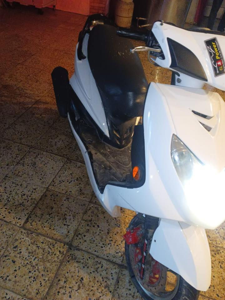 السلام عليكم سكنس فحل طلاعات للبيع الدراجه حلوه وخير من الله مفتوحه مبدل بيها فقط ولفات سعرها 650 وبيها مجال عنواني بغداد البلديات شارع المصرف للاستفسار *********** واتساب
