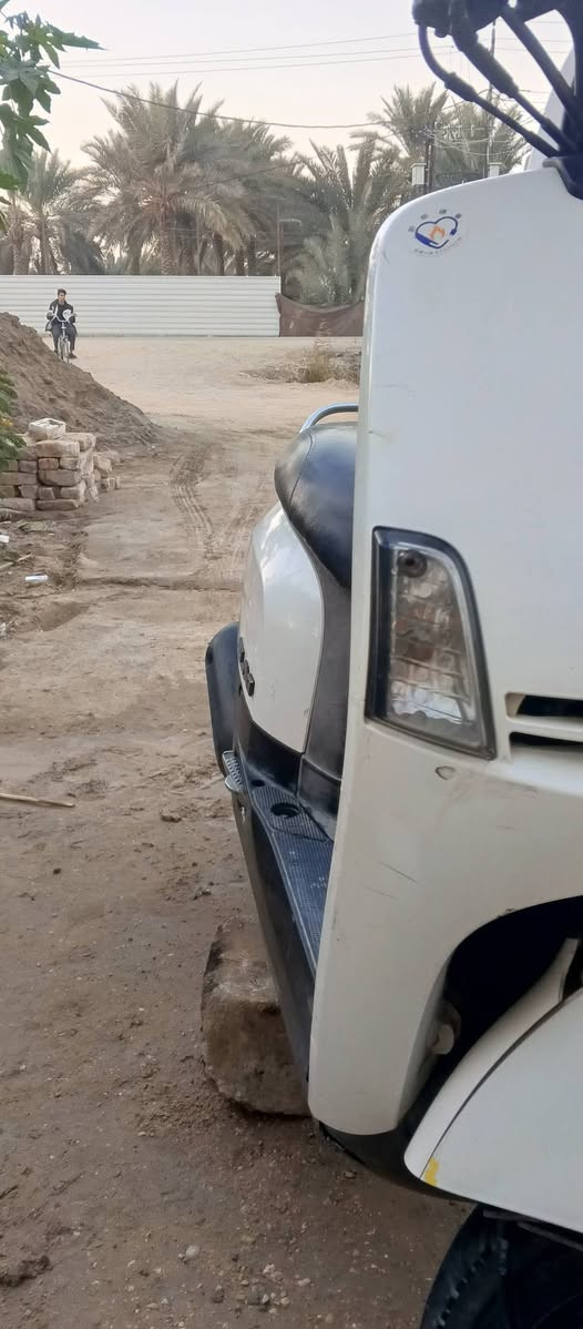 السلام عليكم. 
دراجه للبيع بوليسي 2010نوزل دراجه صالها 6اشهر من طالعه من المعرض وصل موجود دراجه بلاديه كفرات ختم واحد ويه الشاصي مكينه ماممدود عليها سبانه شلعه تخبل 
سعرها 750الف اوبيها مجال بصيط تجي جيب فيتر وياك وفحص 
مكاني كربلاء حي لامامين 
هاذ رقم***********بي وتساب
