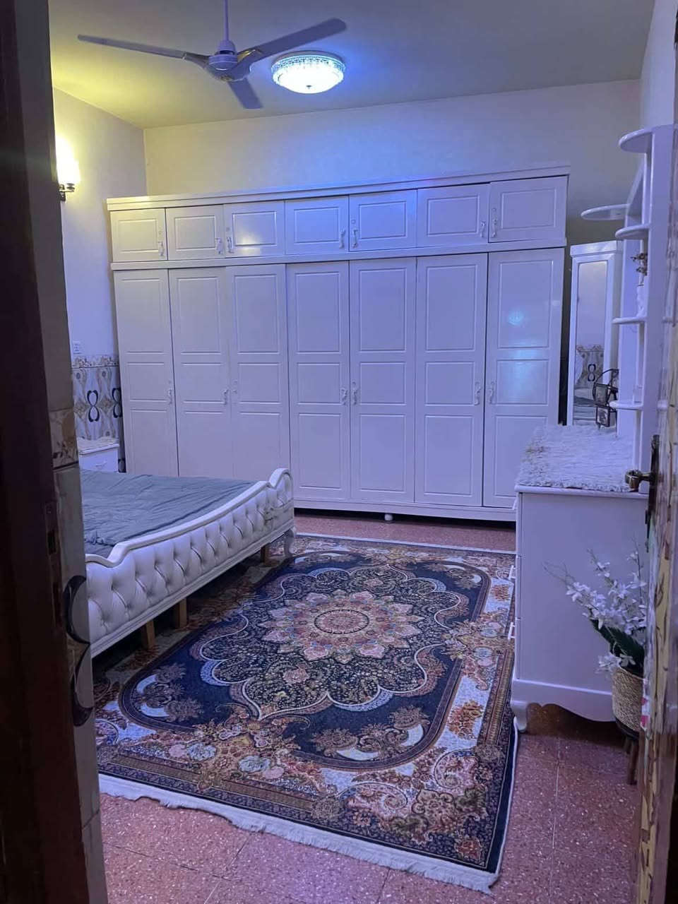 دار للبيع واجهه ٤ ونص والطول ١٠٨ نزال ٢٥ عنوانه شارع حسينيه سيد صلاح مكصوصي طابق واحد فرع سنتر البركه استفسار وتساب ***********
