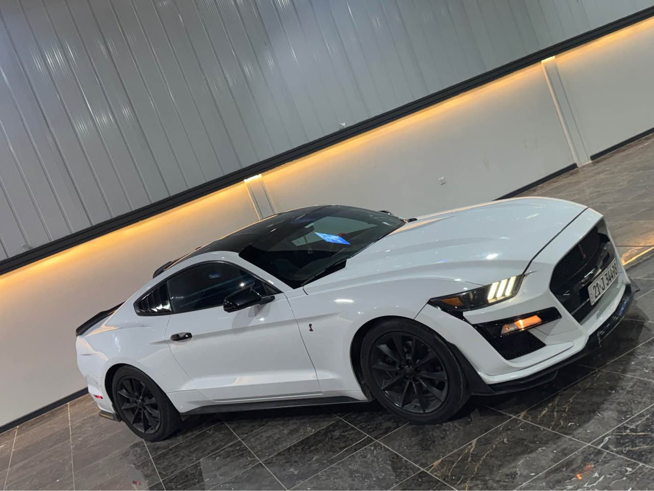 Mustang 2016 
ecoboost 2.3 turbo
مەکینەی کراوەتەوە بێ عەیبە بە شەرت 
تەنها روبعیک بۆنید بۆیاخە لەگەڵ یەک چەمەلەخ 
بێ ناوگرتن
بەسمە 
گیر سوکان 
شاشە و کامیرا 
تحدید سورعە 
*********** السليمانية, العراق
