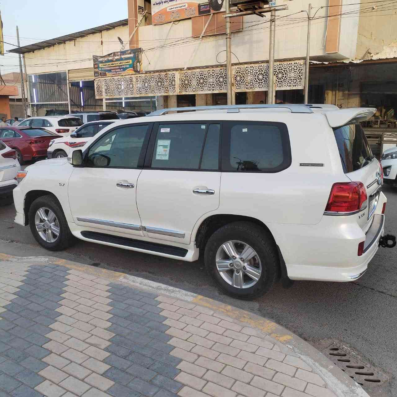 السلام عليكم
لاندكروزر VXR 5.7 مواصفات لكزز بريم موديل15 ارقام اربيل بأسمي ماشة 100 الف حقيقي السعر 395 و بيها مجال مكاني الفلوجة رقم الهاتف *********** غير متواجد على الفيس

